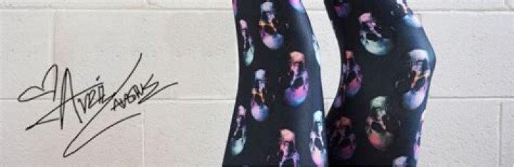 Avril Lavigne Designs Leggings For Pins To Kill