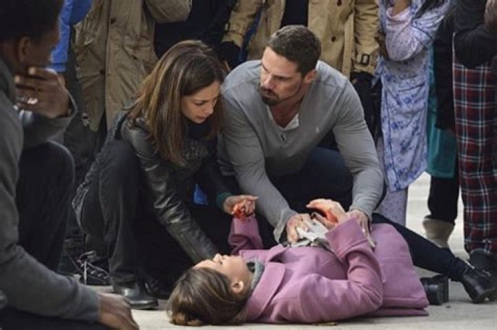 Beauty and The Beast Series Finale Recap 9/15/16: Season 4 Episode 13 “Au Revoir”