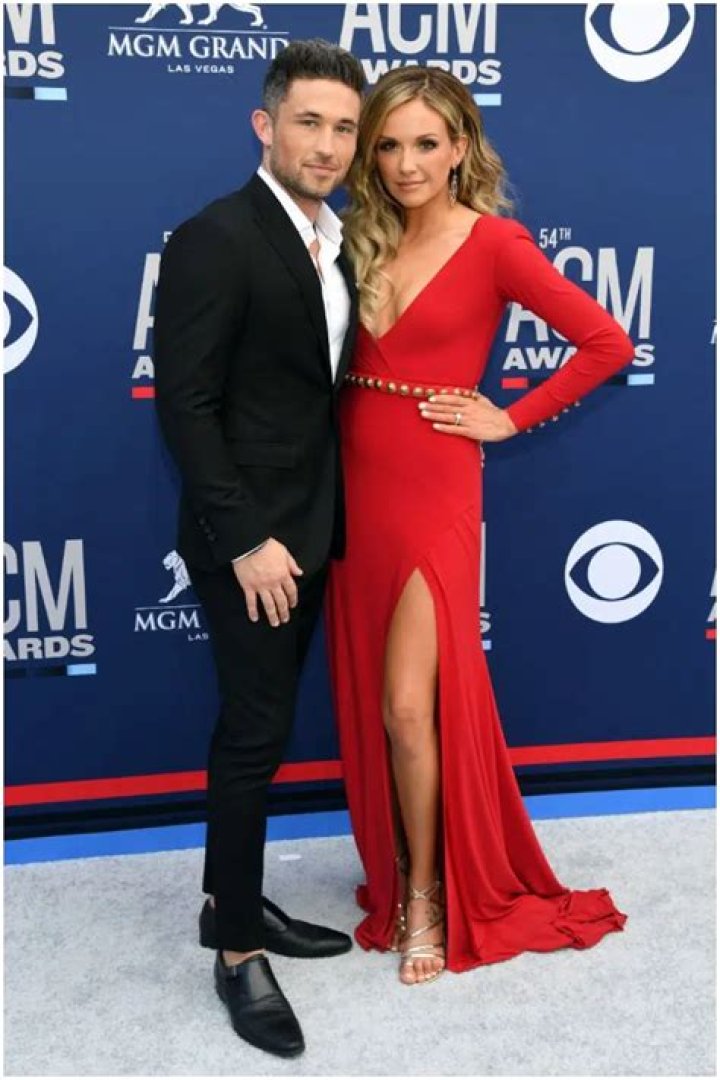 Carly Pearce Net Worth, Age, Height, Bio, Birthday, Wiki!