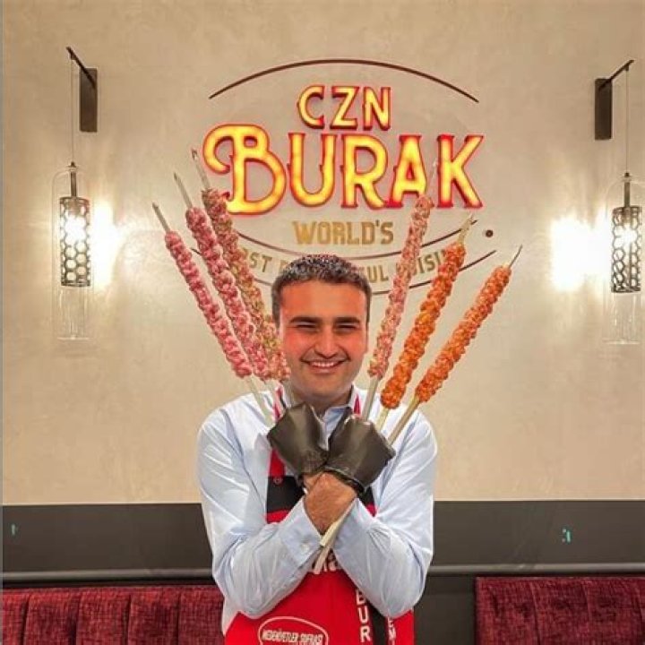 CZN Burak Height, Weight, Age, Net Worth, Dating, Bio, Facts