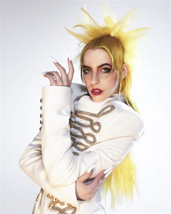 Dorian Electra releases new single 'Man To Man'