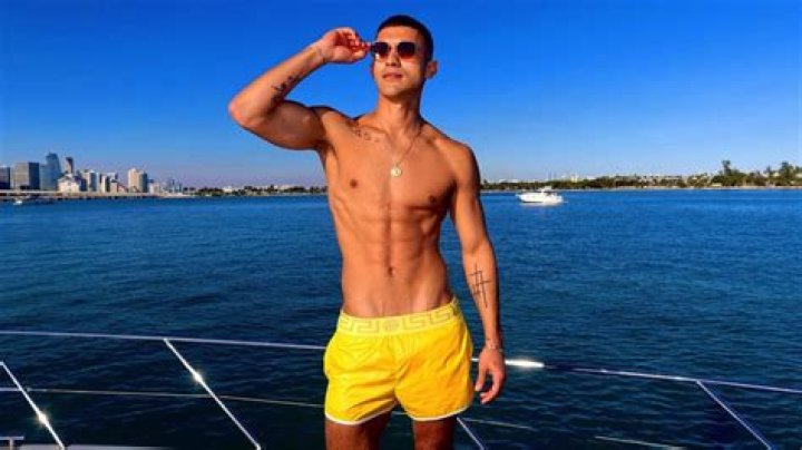 Edson Juarez - Net Worth, Age, Height, Birthday, Bio, Wiki!