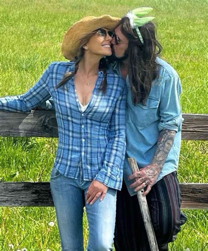 Elizabeth Lanza’s Girlfriend: Who is Elizabeth Lanza Dating?