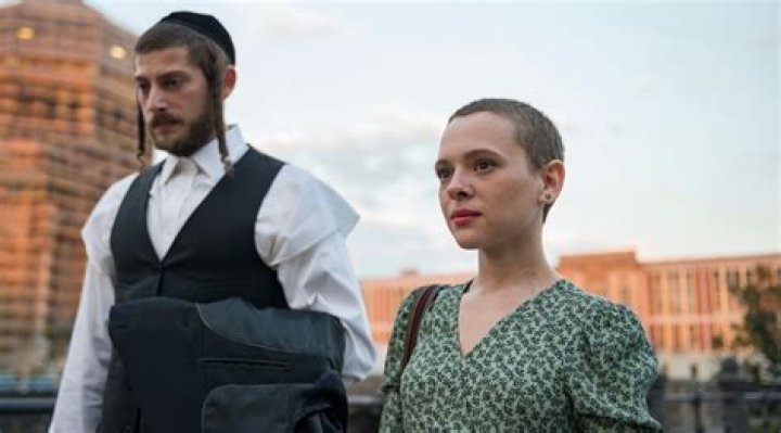 EXPLORE Netflix’s ‘Unorthodox’ star Shira Haas Wiki, Bio, Age, Height, Nationality, Boyfriend, Instagram, and Net Worth 2020