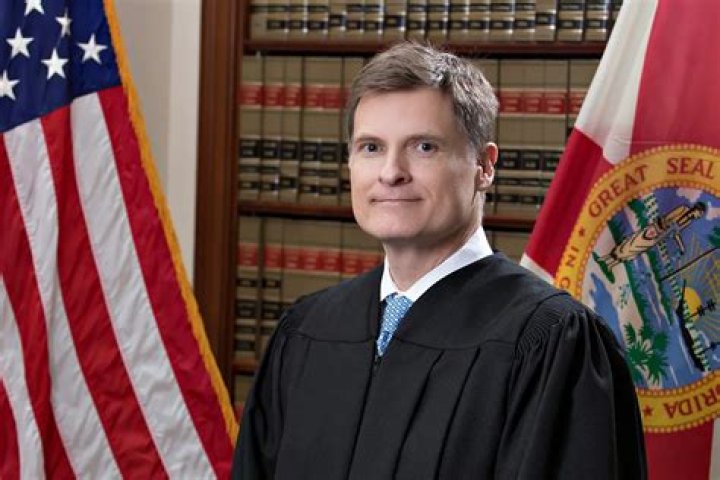 Fame | Carlos G. Muñiz net worth and salary income estimation Jan, 2024