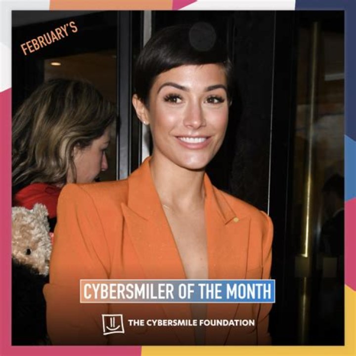 Frankie Bridge wins Cybersmile award for raising awareness of Mental Health