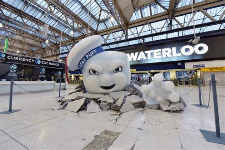 Ghostbusters takes over London's Waterloo Station