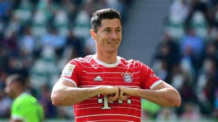 Grand Mère De Robert Lewandowski