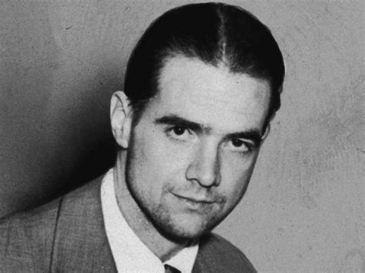 Howard Hughes Biography: Net Worth, Children, Movies, Age, Wife, Cause Of Death, Corporation, Plane Crash