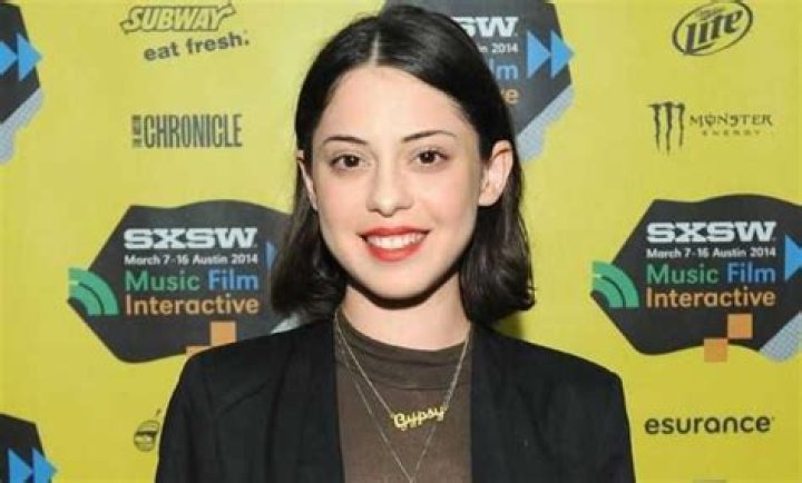 Know About Rosa Salazar; Dating, Family, Ethnicity, Movies, Facts