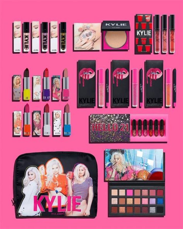 Kylie Jenner Drops 21st Birthday Makeup Collection