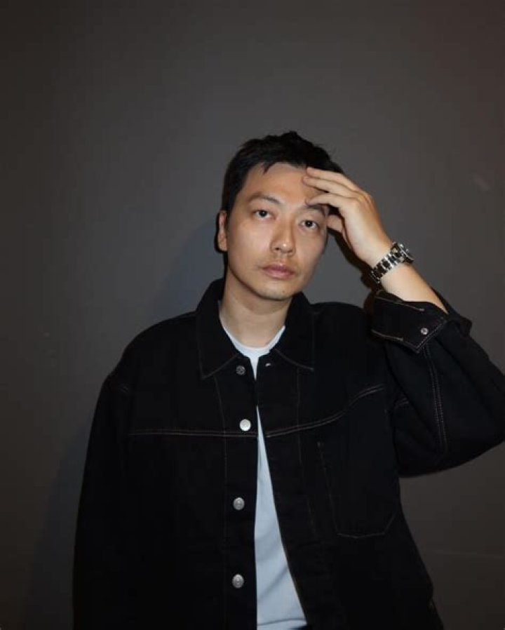Lee Dong Hwi Biography: Height, Age, Partner, Net Worth, Movies, Parents