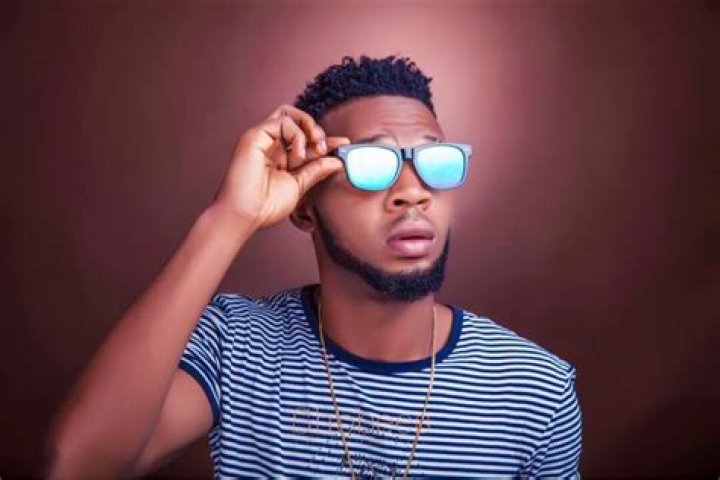 Maxcot Brown Biography: Songs, Age, Net Worth, Girlfriend, Wikipedia