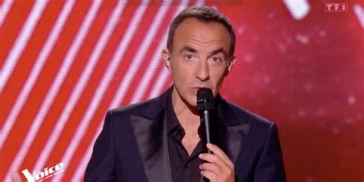 Nikos Aliagas Malade