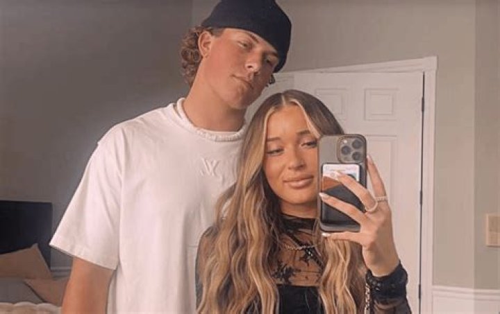 Slippyjtoad69’s Girlfriend: Who is Slippyjtoad69 Dating?