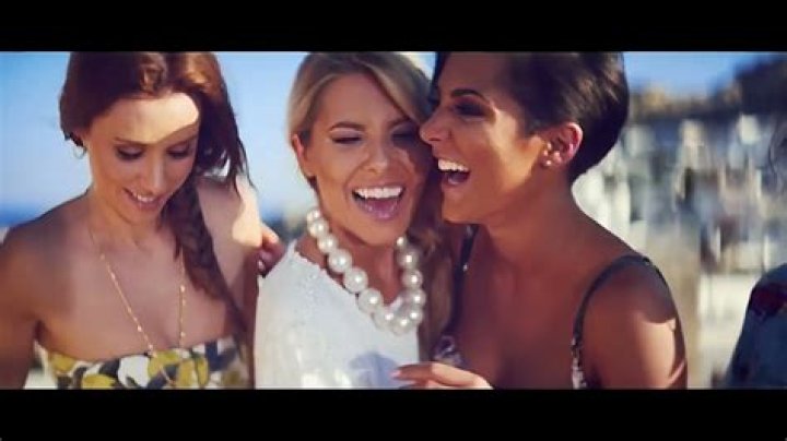 The Saturdays' Vanessa White releases solo song