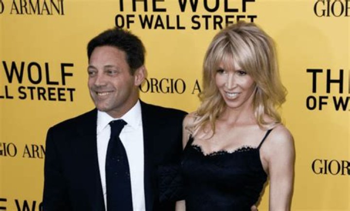True Story of The Wolf Of Wall Street Jordan Belfort: Wife, Biography, Net Worth, Children, House, Instagram, Company, Movies, Song, Yacht, Naomi, Wikipedia