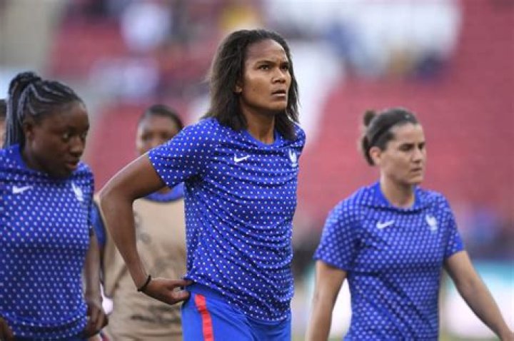 Wendie Renard Taille Poids