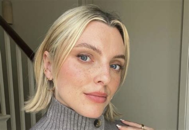 What Is Estée Lalonde's Snapchat?