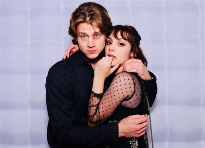 Who is Alex Saxon Dating – Alex Saxon's Girlfriend & Exes