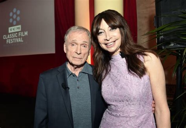 Who is Dick Cavett ? Wiki, Age, Height, Wife, Net Worth, Ethnicity