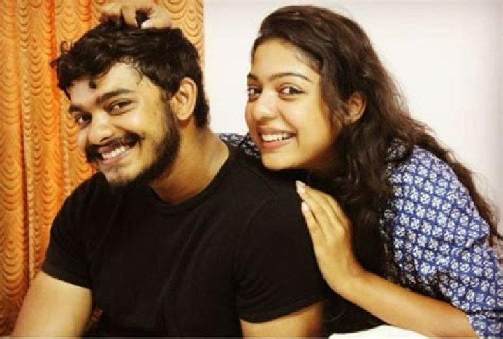 Who is Varsha Bollamma Dating – Varsha Bollamma's Boyfriend & Exes